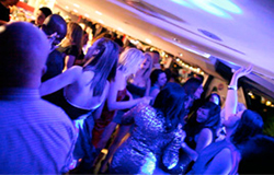 Book a NYE Thames Dinner Cruise in London. Unbeatable value.